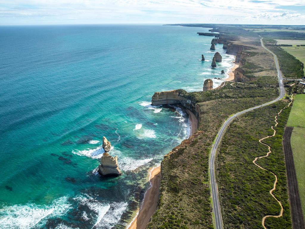 Filming in Great Ocean Road Filmapia real sites. reel sights.