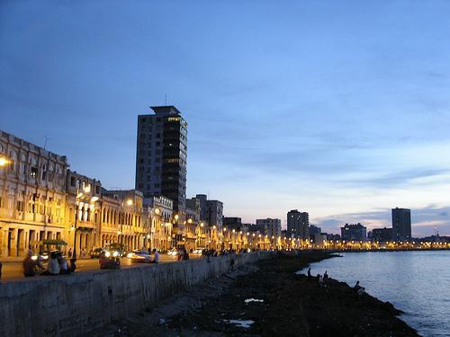 Filming at El Malecon| Filmapia - real sites . reel sites