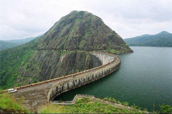 Filming at Idukki Dam| Filmapia - real sites . reel sites