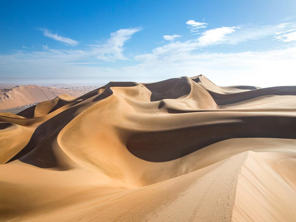 Filming at Liwa Desert| Filmapia - real sites . reel sites