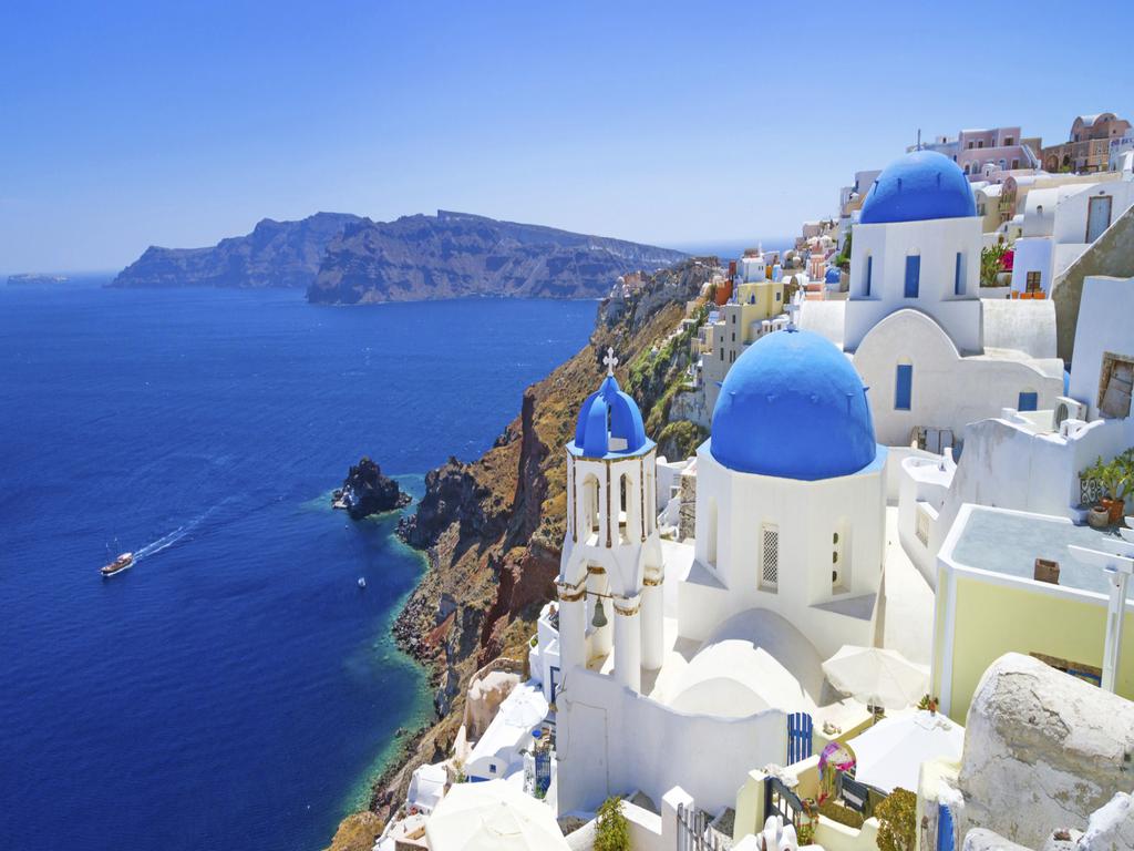 Filming at Santorini Island| Filmapia - real sites . reel sites